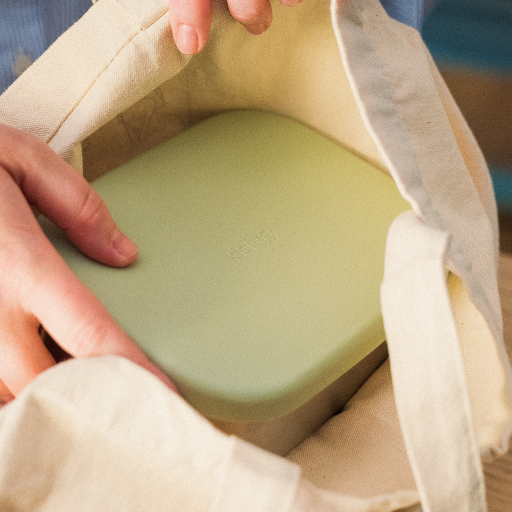 Food container